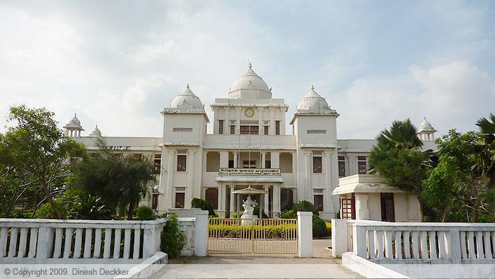 Sai Holiday Inn Jaffna Exterior foto